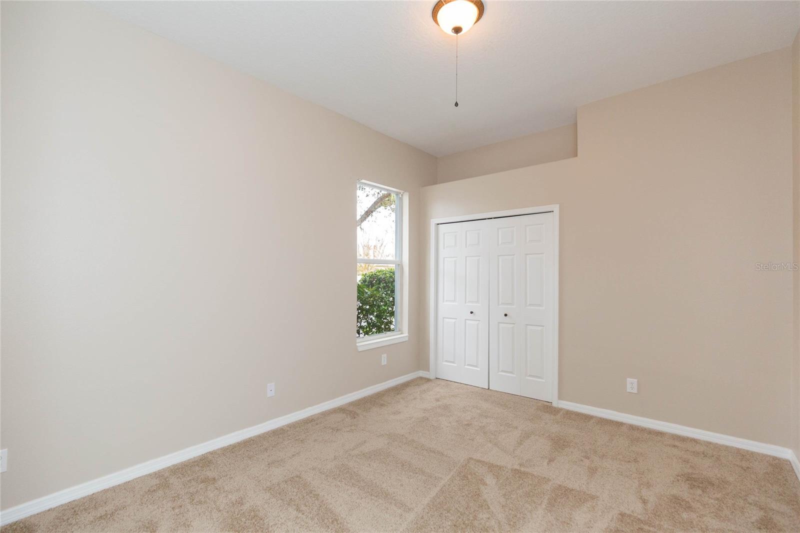 LAKE TALIA PH 01 - Residential