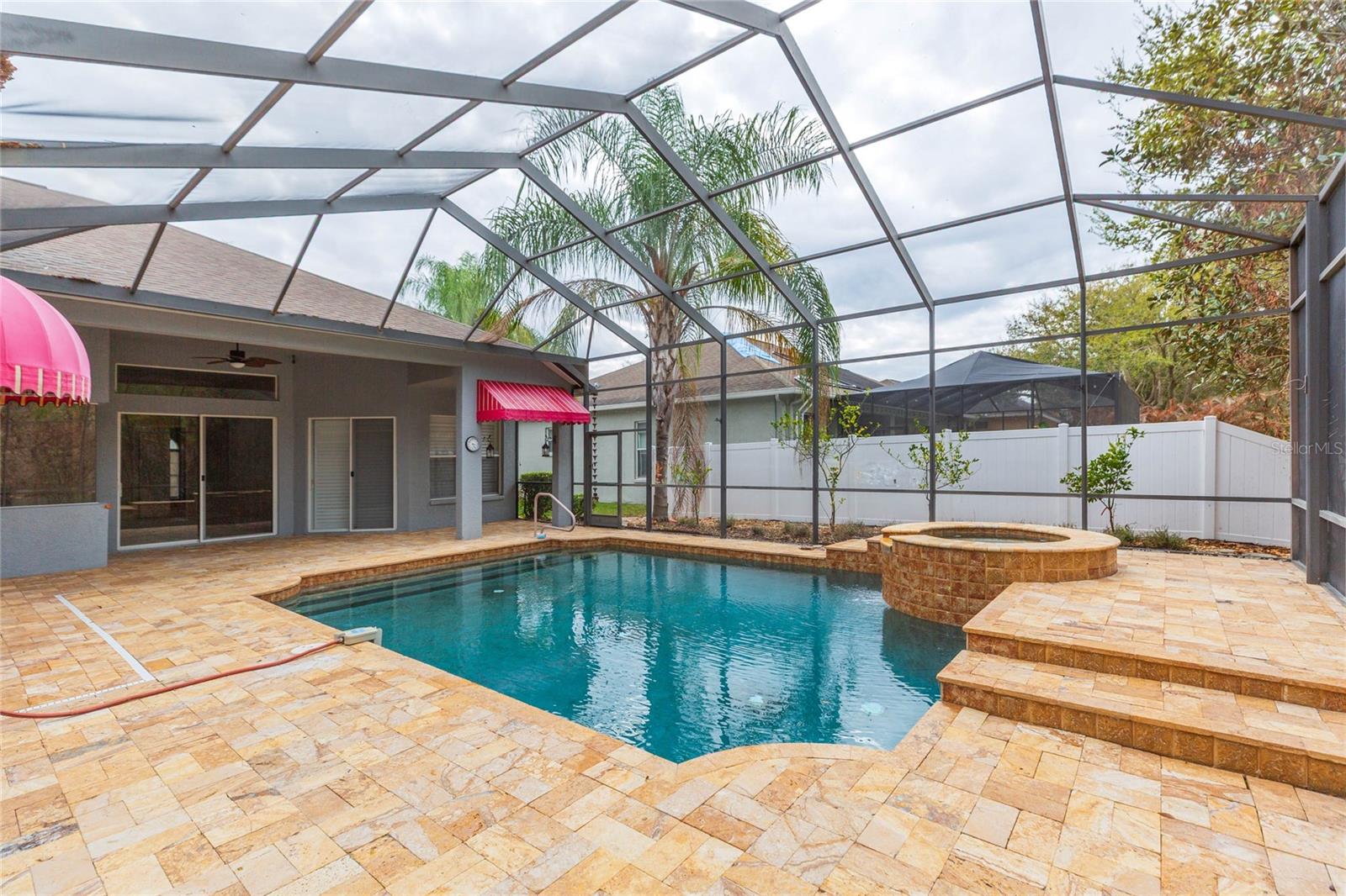 LAKE TALIA PH 01 - Residential