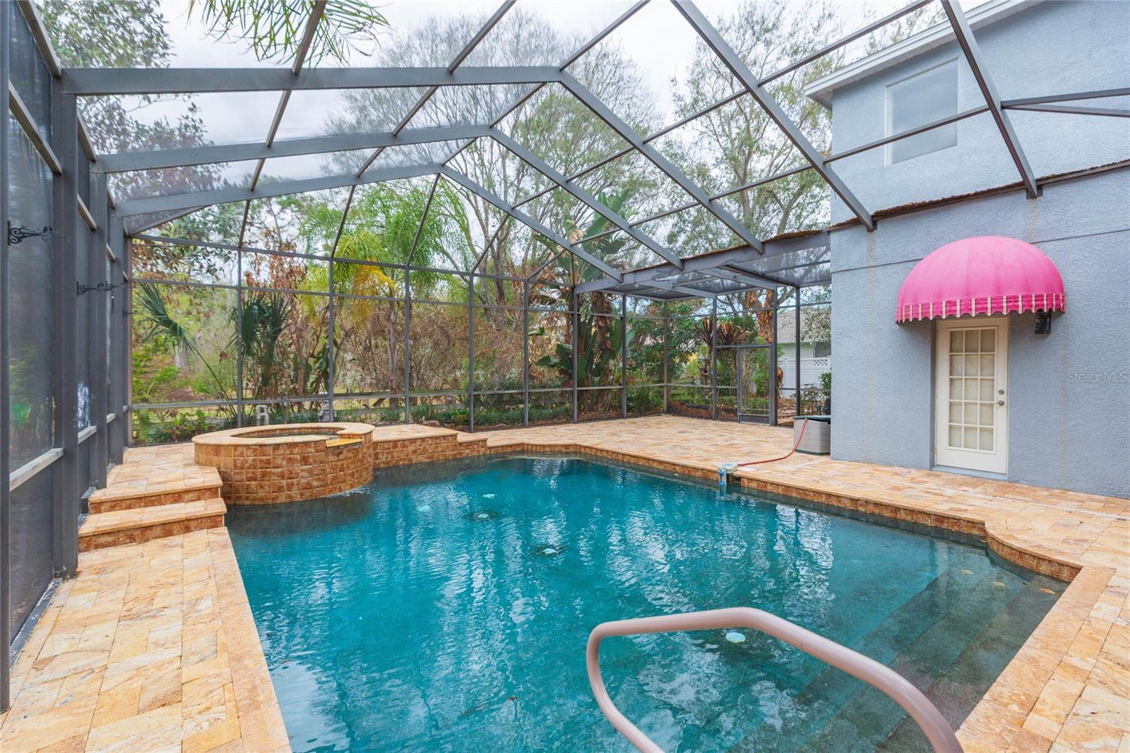 LAKE TALIA PH 01 - Residential