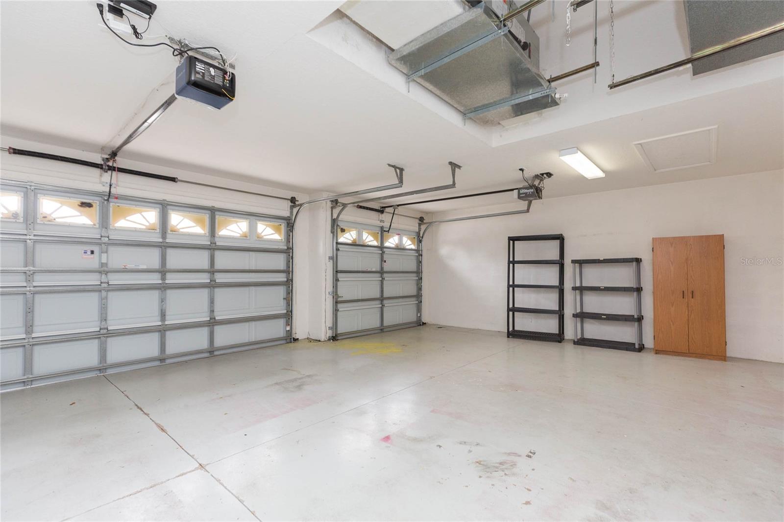 LAKE TALIA PH 01 - Residential