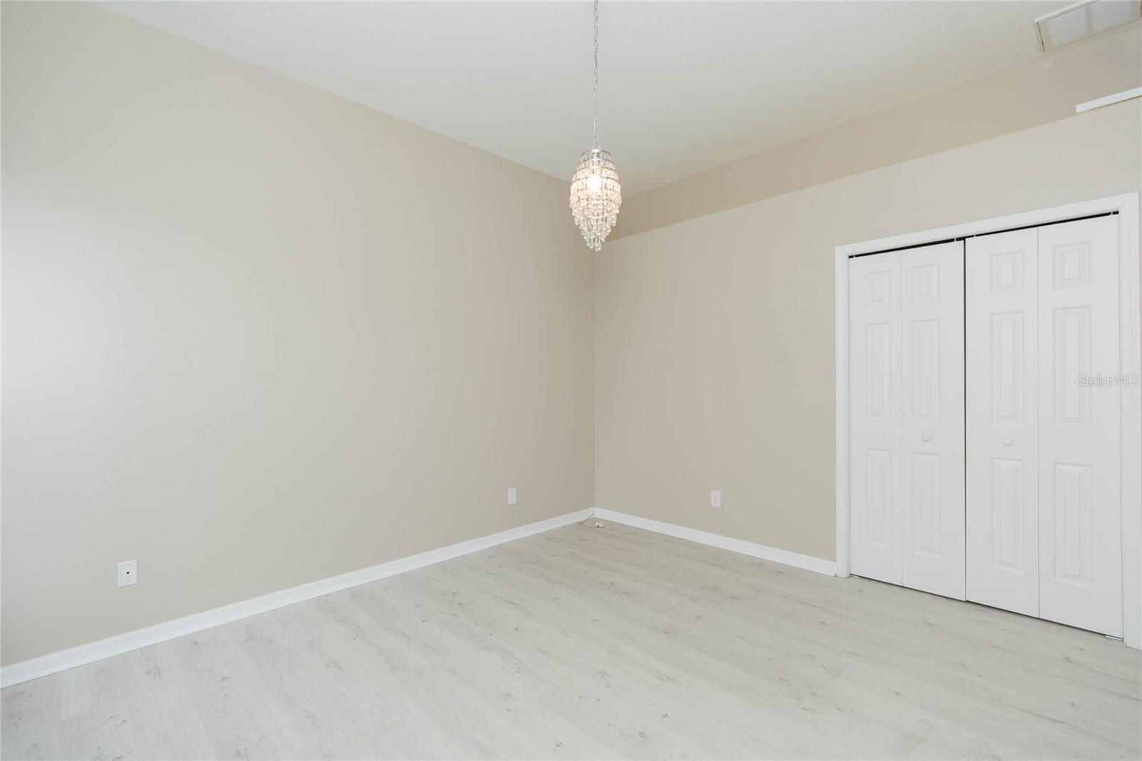 LAKE TALIA PH 01 - Residential