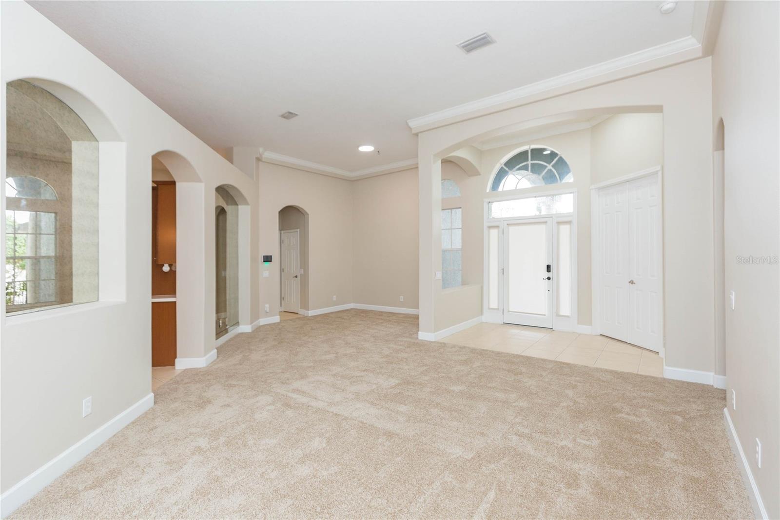 LAKE TALIA PH 01 - Residential