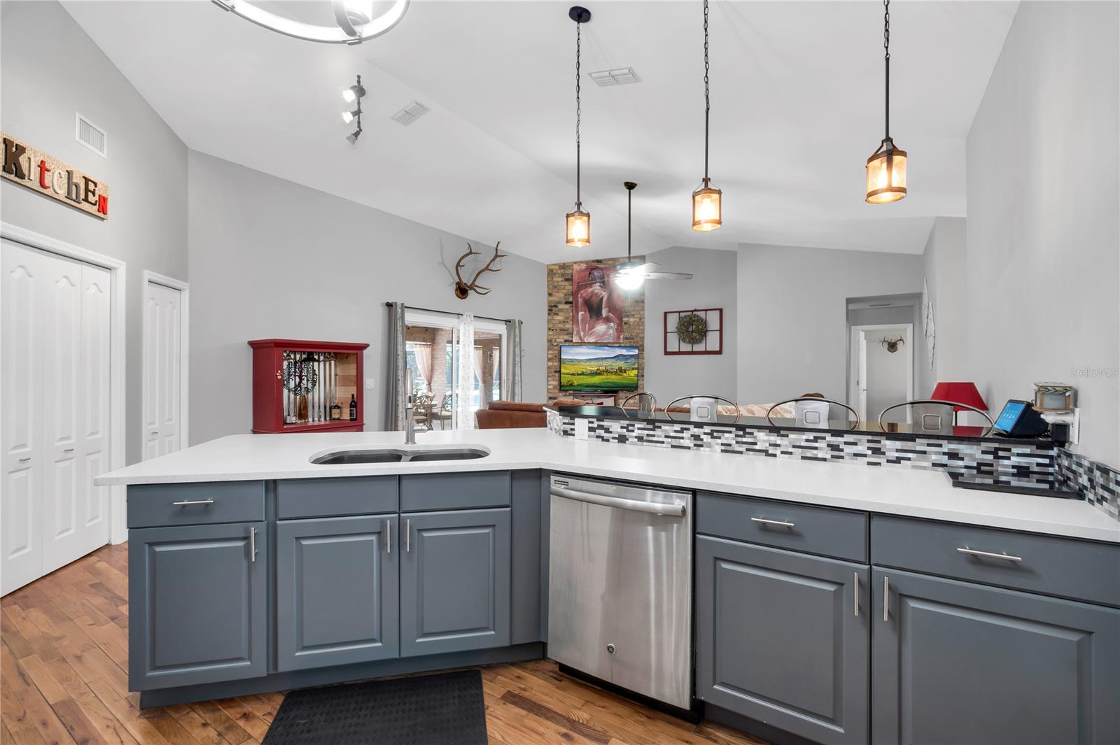 Quiet Place In Country Unit 01-04 - Residential