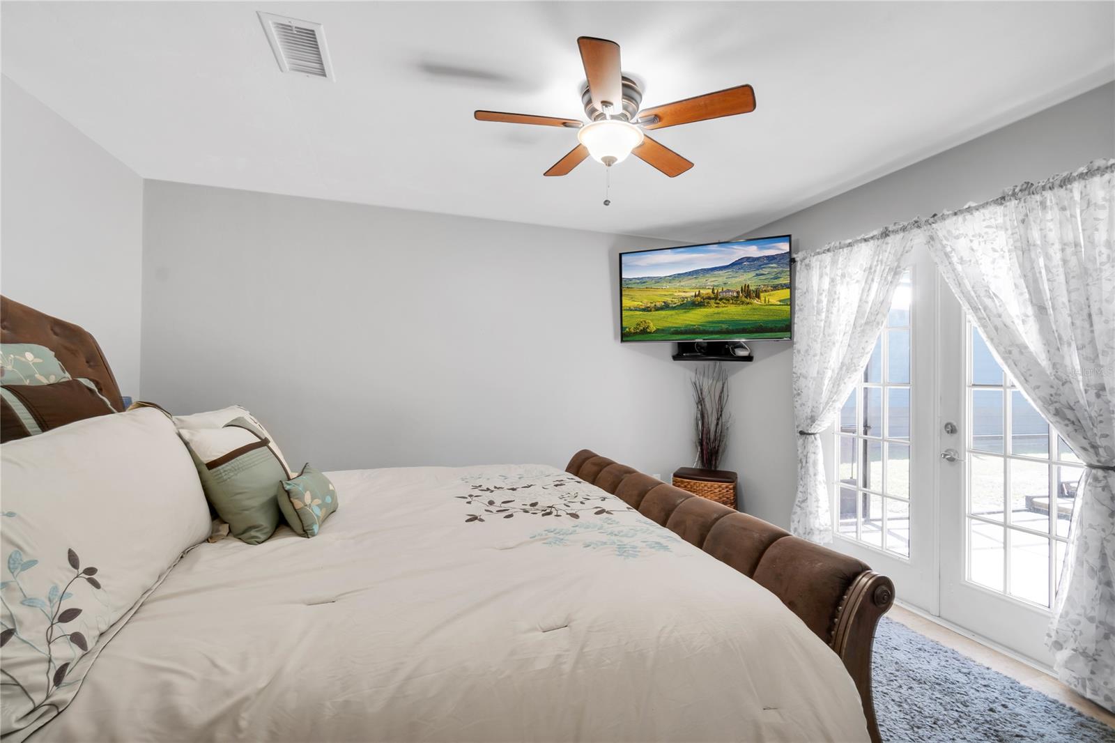 Quiet Place In Country Unit 01-04 - Residential