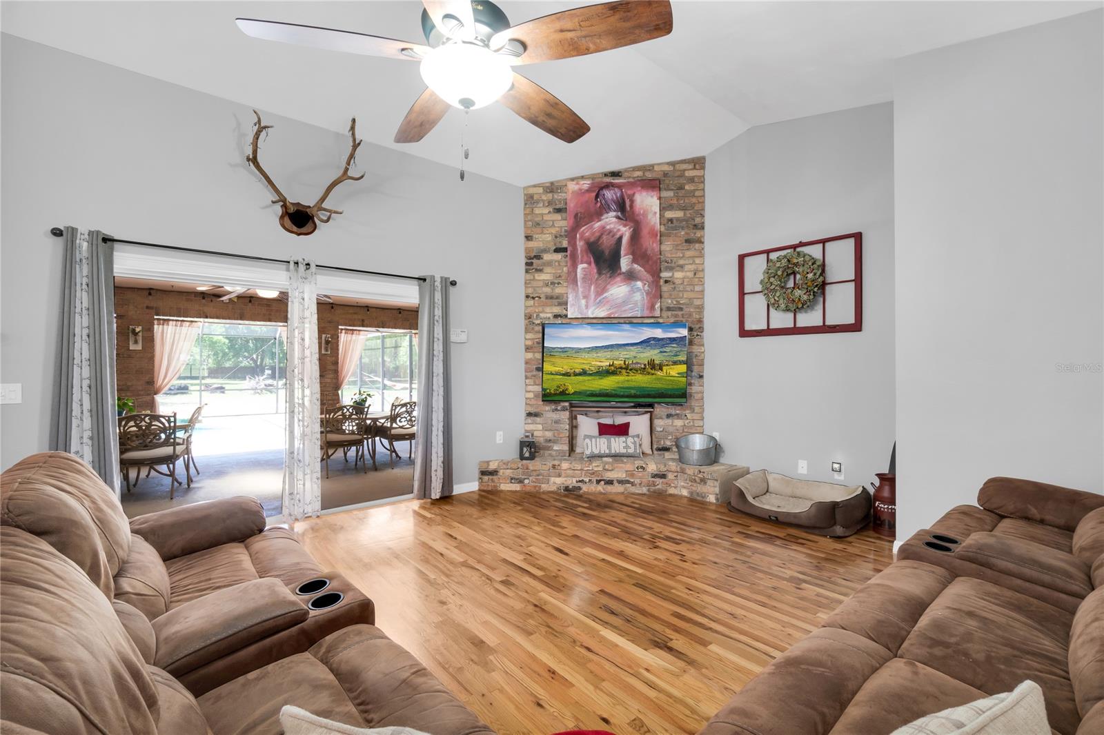 Quiet Place In Country Unit 01-04 - Residential