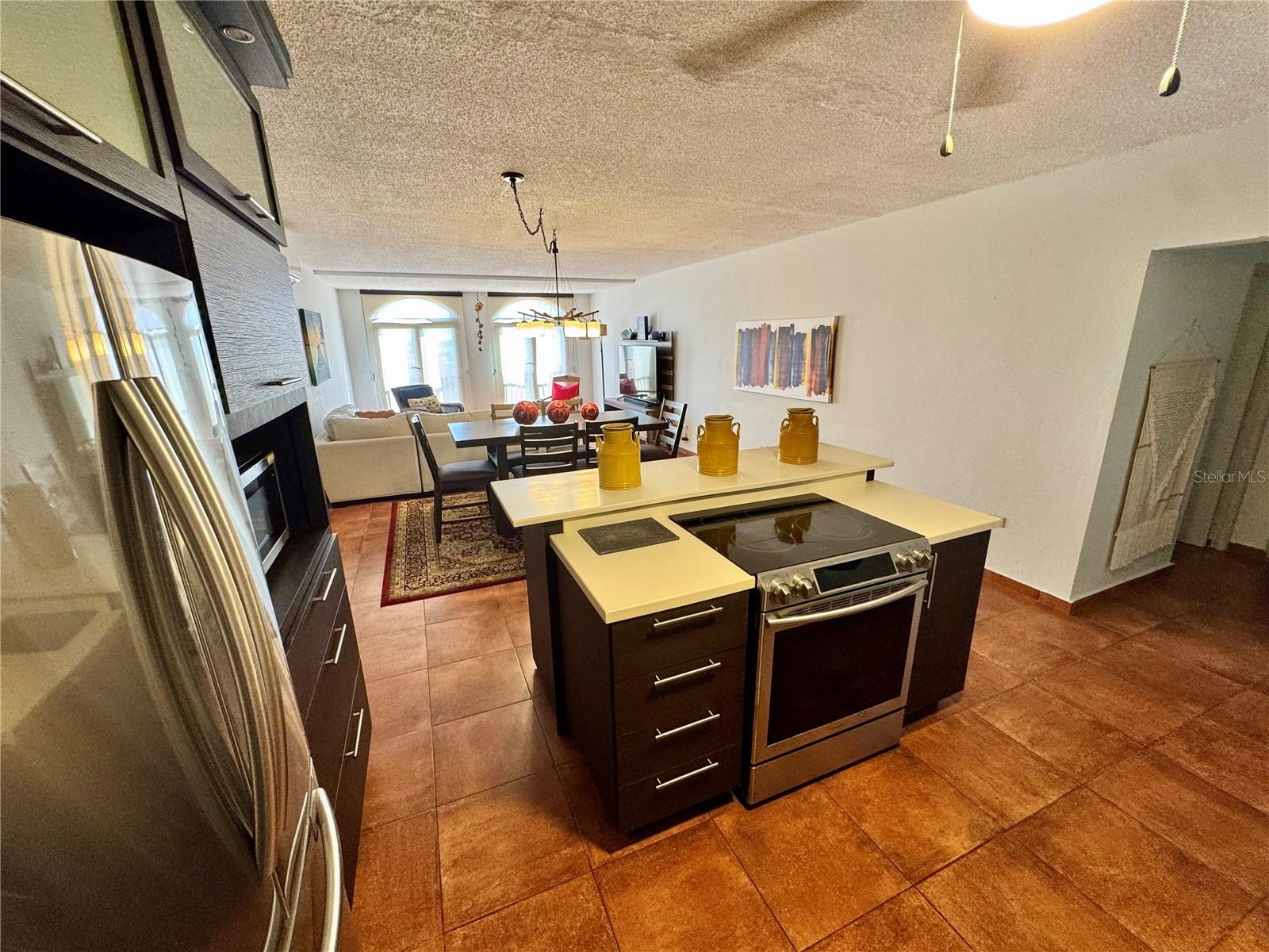 MONTESOL TENNIS VILLAGE II - Residential Lease