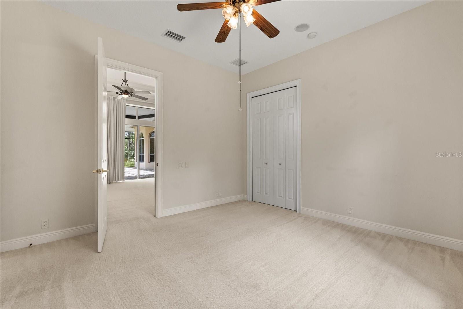 SEMINOLE WOODS 5 AC DEV - Residential