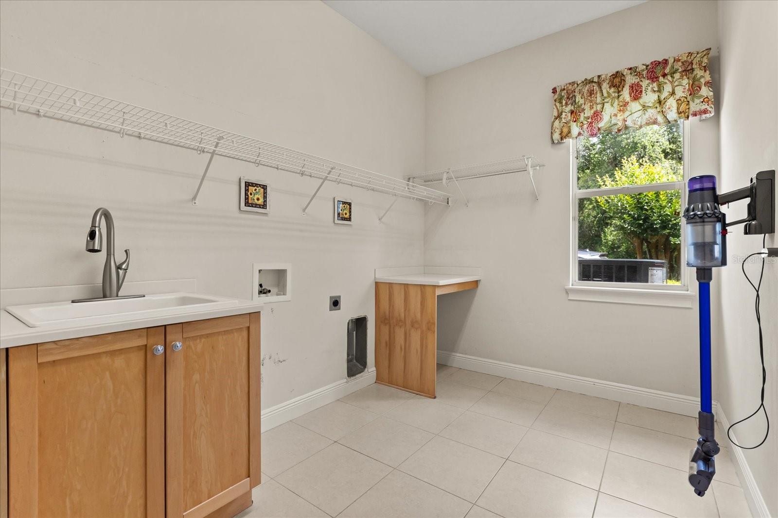 SEMINOLE WOODS 5 AC DEV - Residential