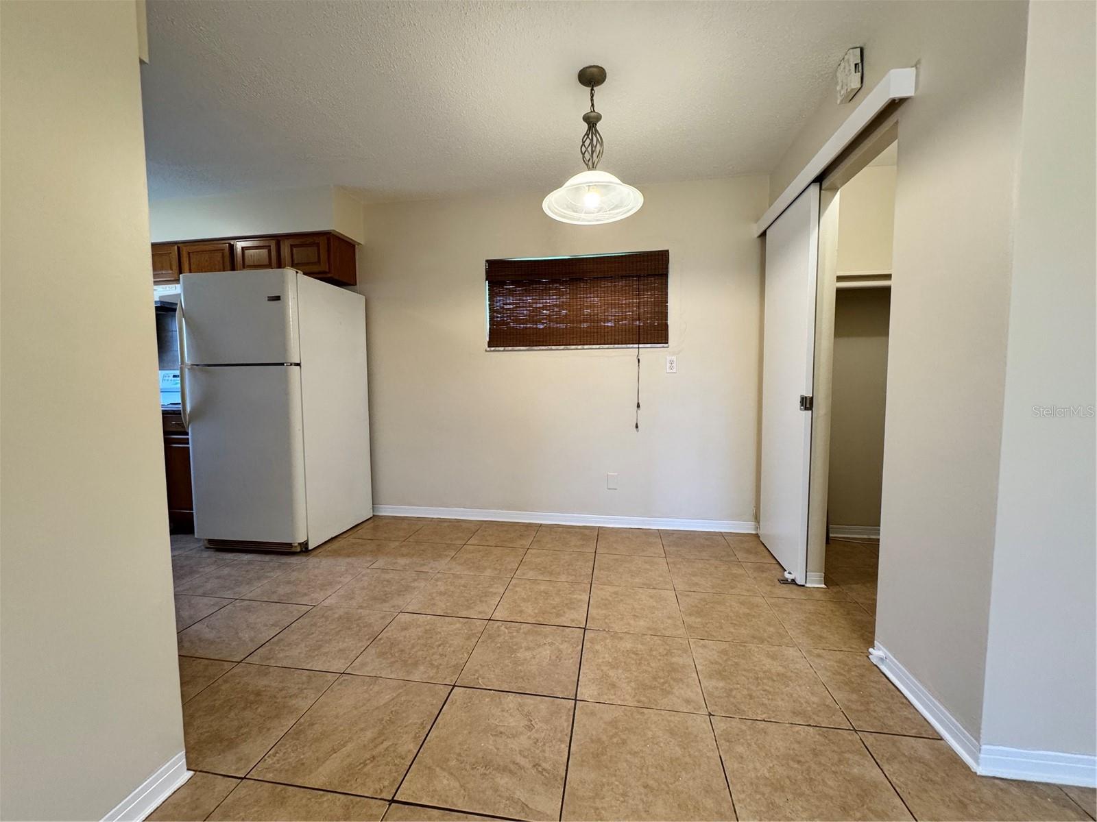 SHANGRI-LA APT PARK - Residential Lease
