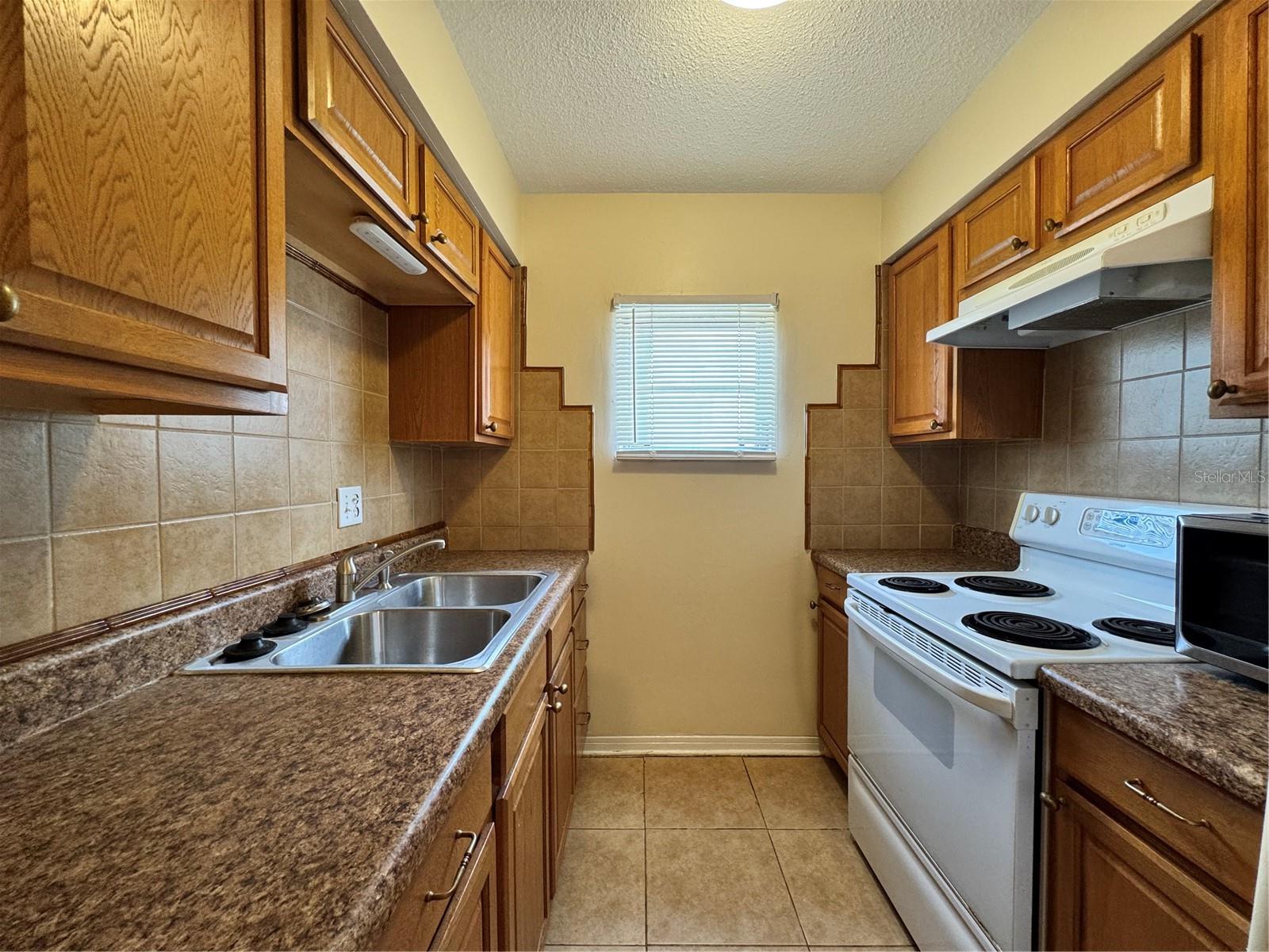 SHANGRI-LA APT PARK - Residential Lease