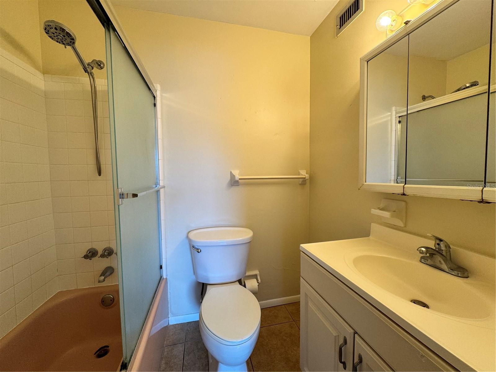 SHANGRI-LA APT PARK - Residential Lease