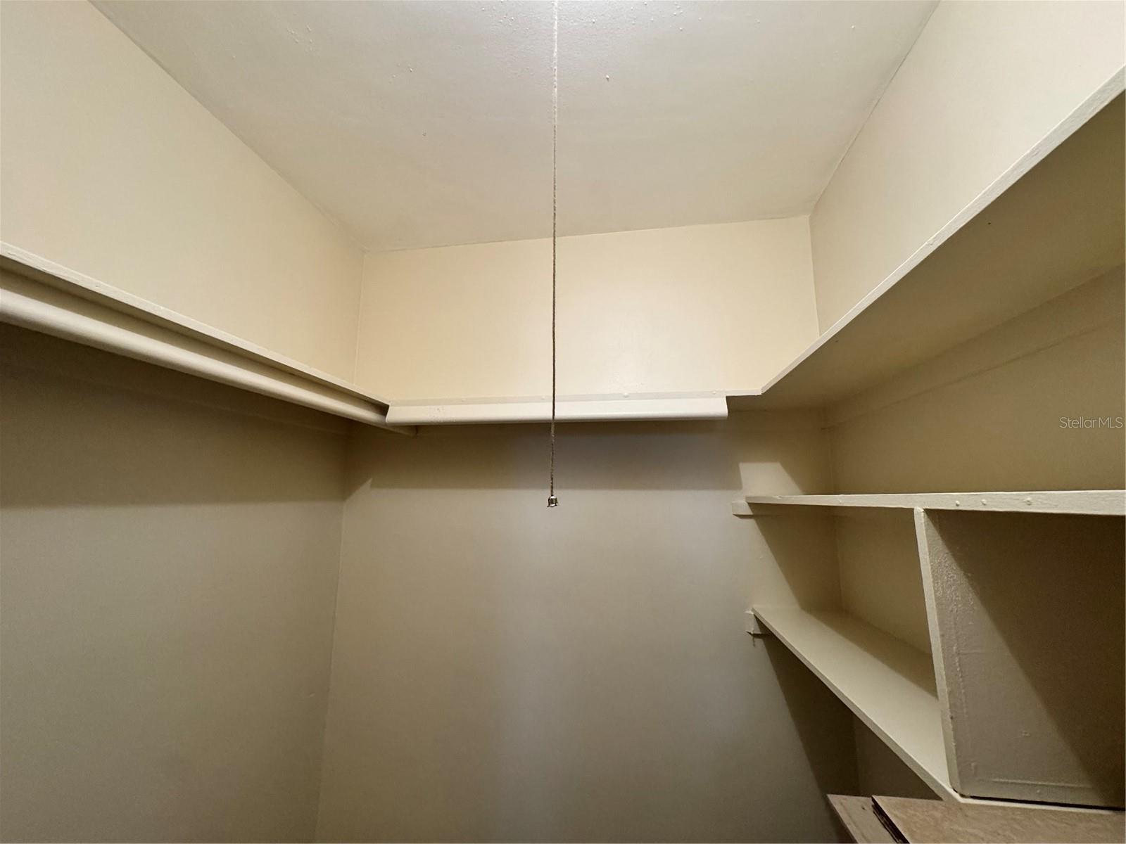 SHANGRI-LA APT PARK - Residential Lease