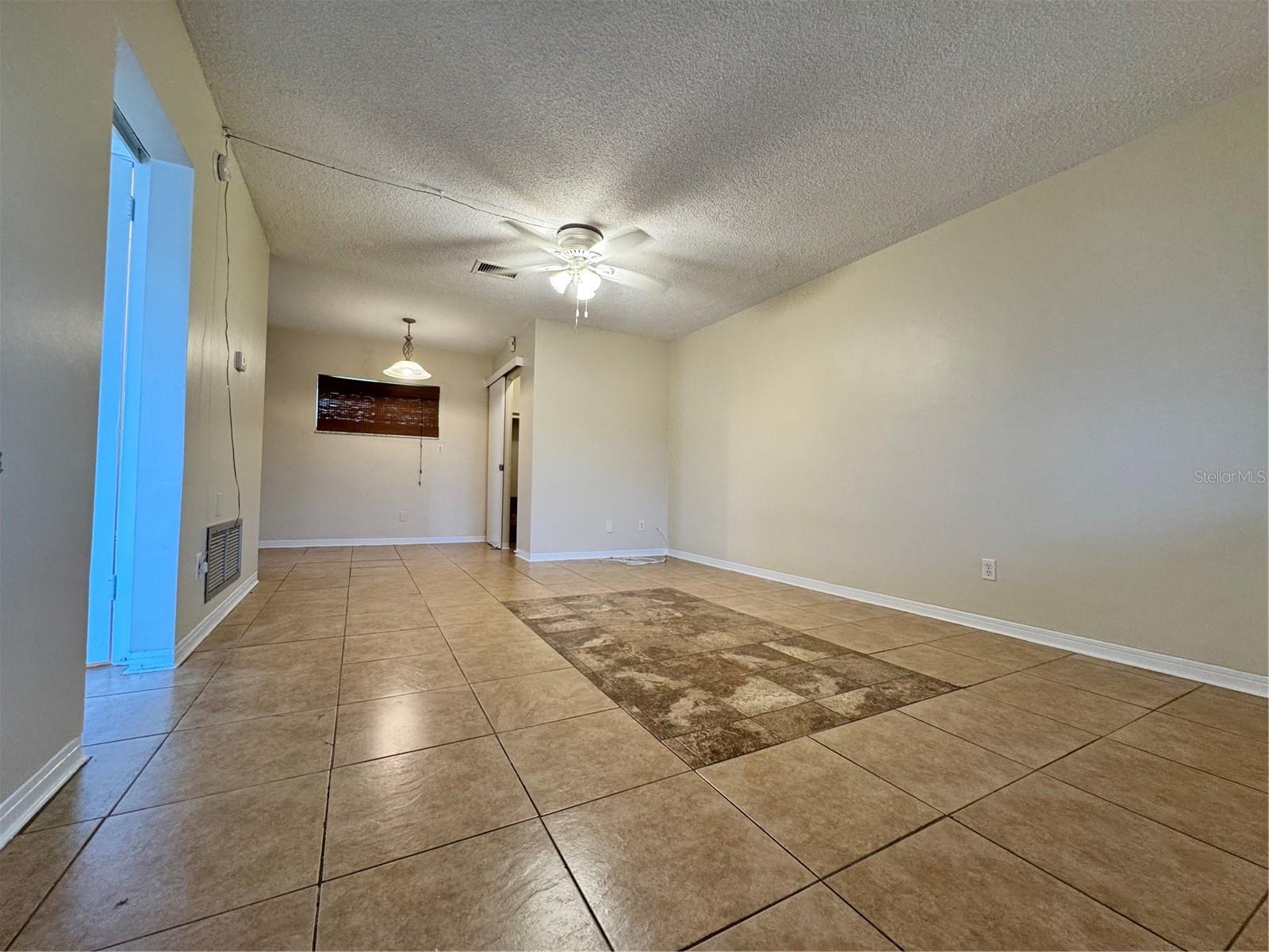 SHANGRI-LA APT PARK - Residential Lease