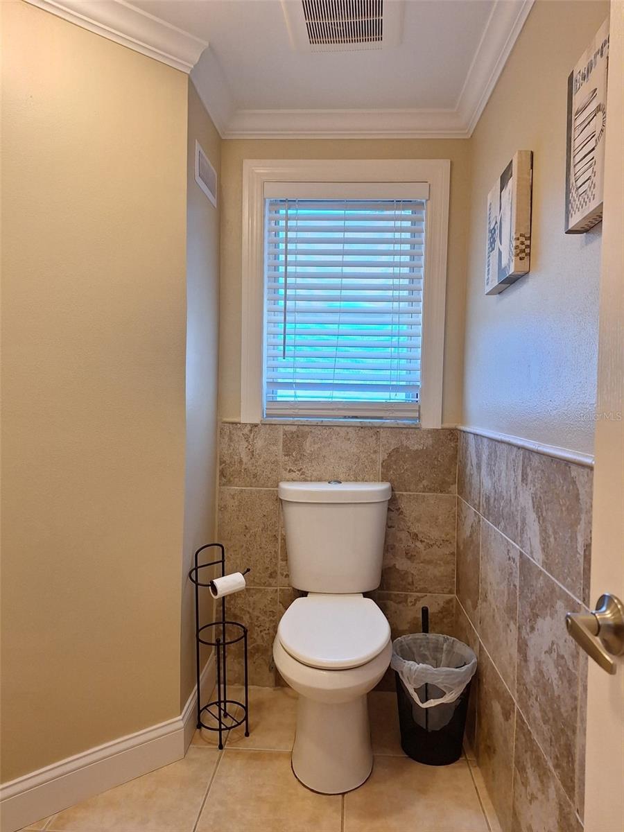 SOUTH VENICE - Residential Lease