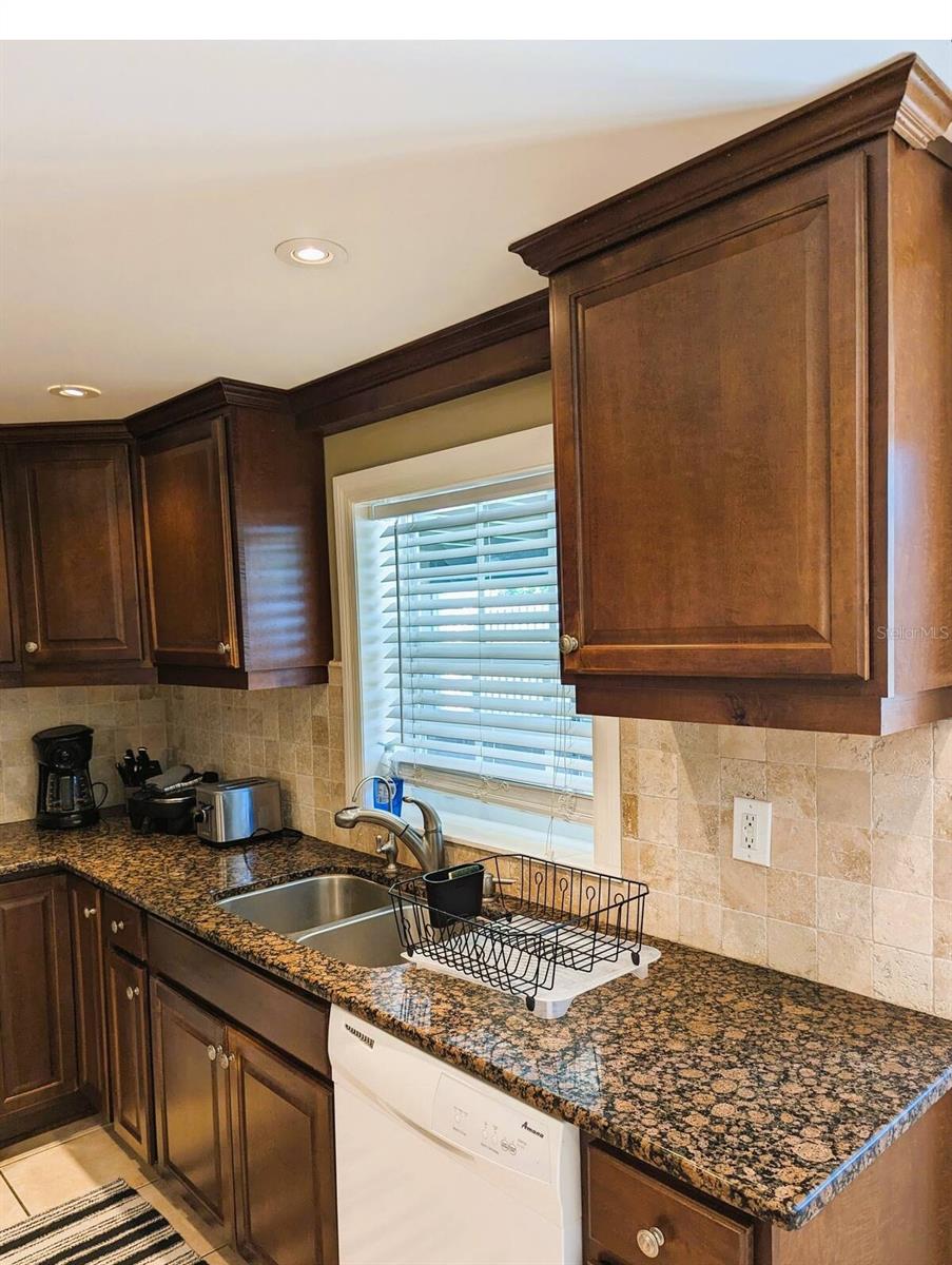 SOUTH VENICE - Residential Lease