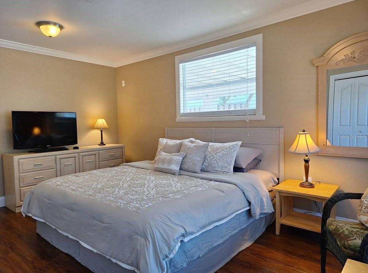 SOUTH VENICE - Residential Lease