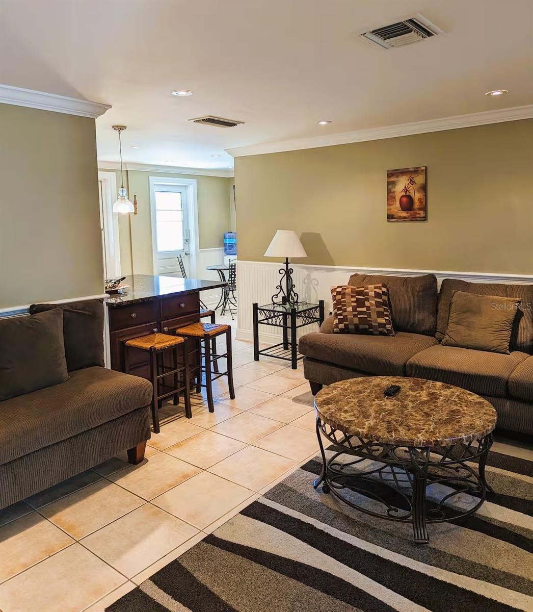 SOUTH VENICE - Residential Lease