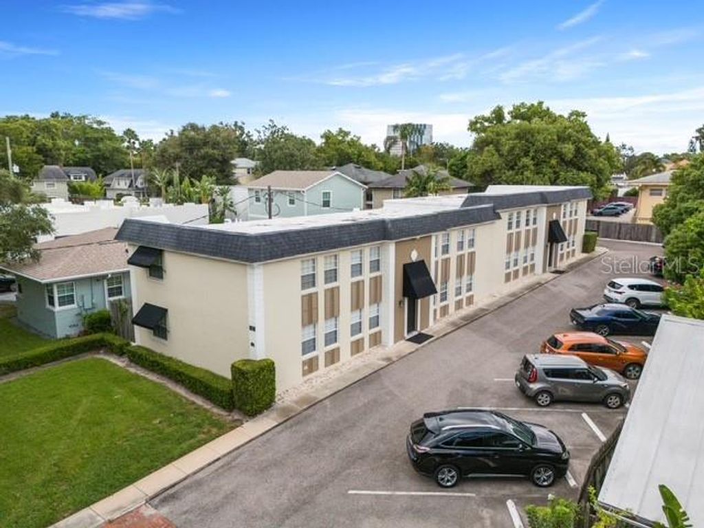 Photo of 317 E Amelia Street #4, Orlando, FL 32801 (MLS # O6345761)