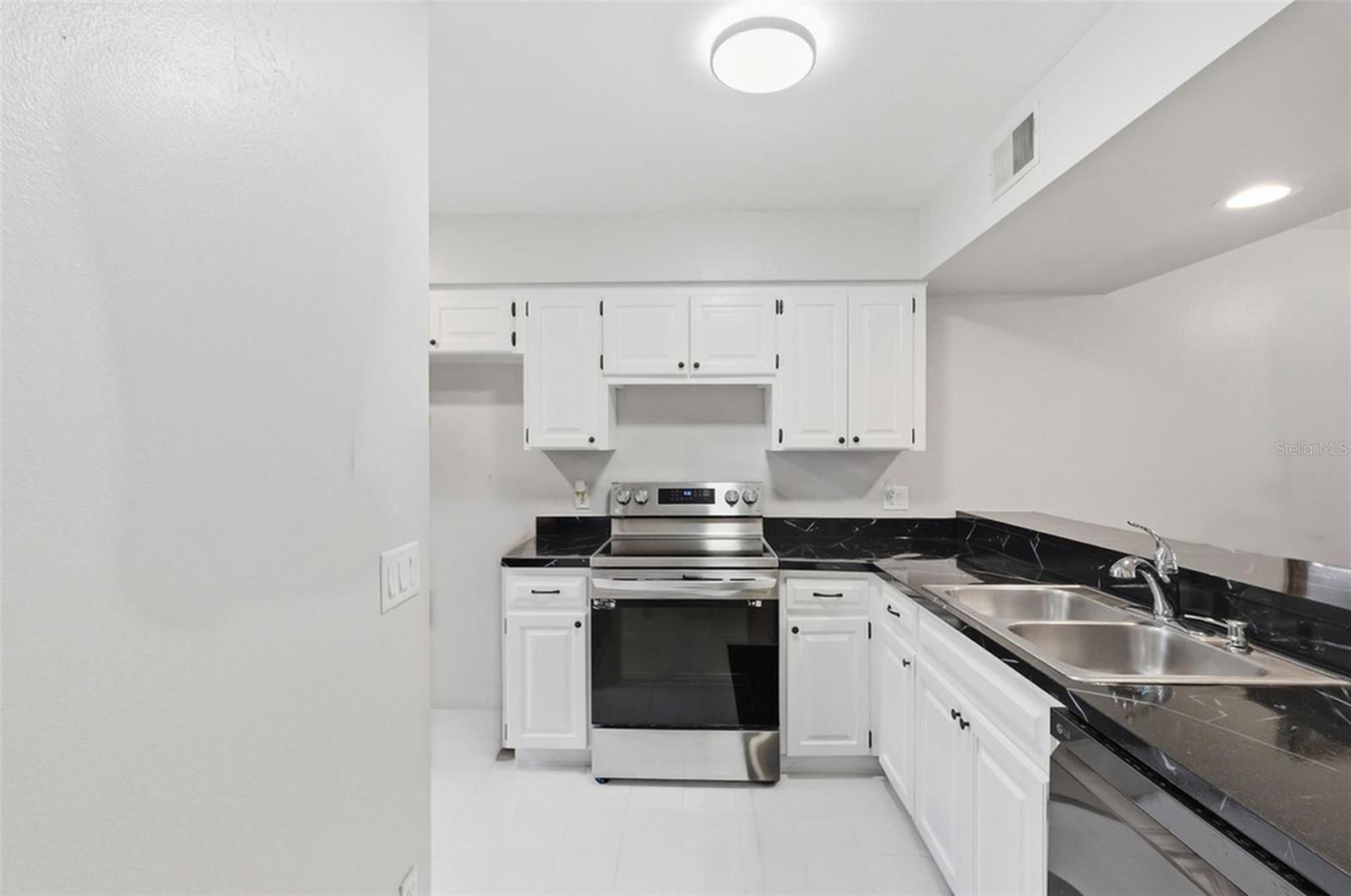 VILLAS OF NORTHDALE PH 3 - Residential