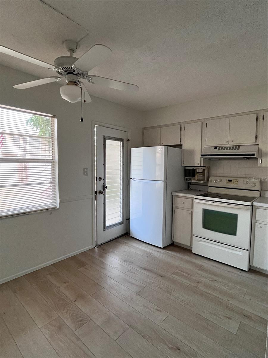 Search Properties for Sale 4 509 W VENICE AVENUE 102
