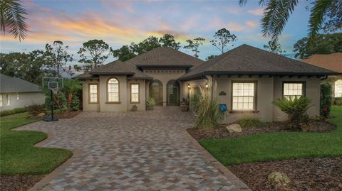 A home in LADY LAKE