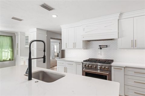 Tiny photo for 8502 SW 20th Court, Ocala, FL 34476 (MLS # OM712133)