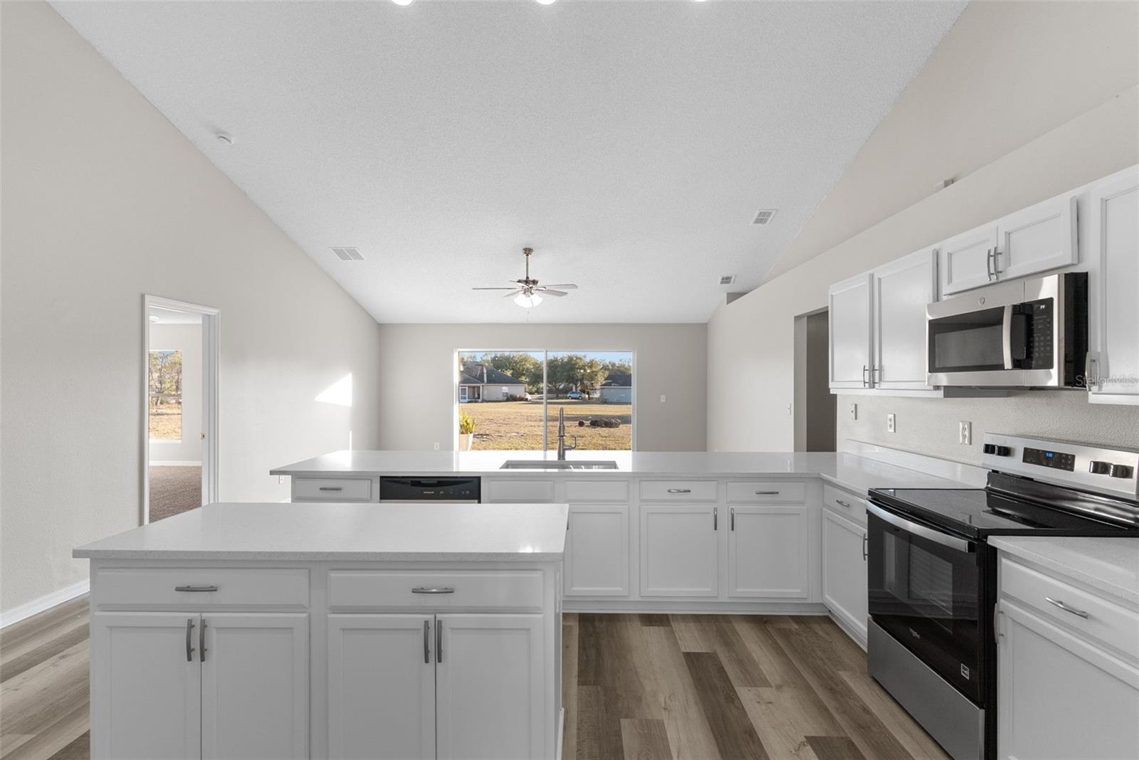 HATCHWOOD ESTATES - Residential