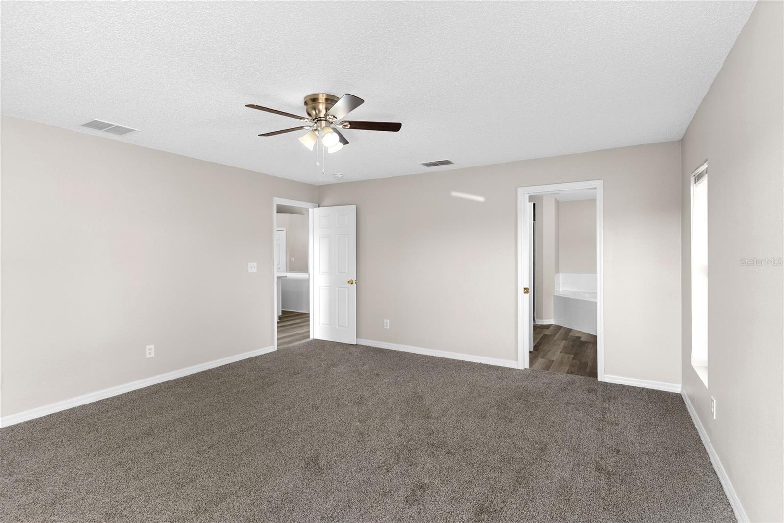 HATCHWOOD ESTATES - Residential