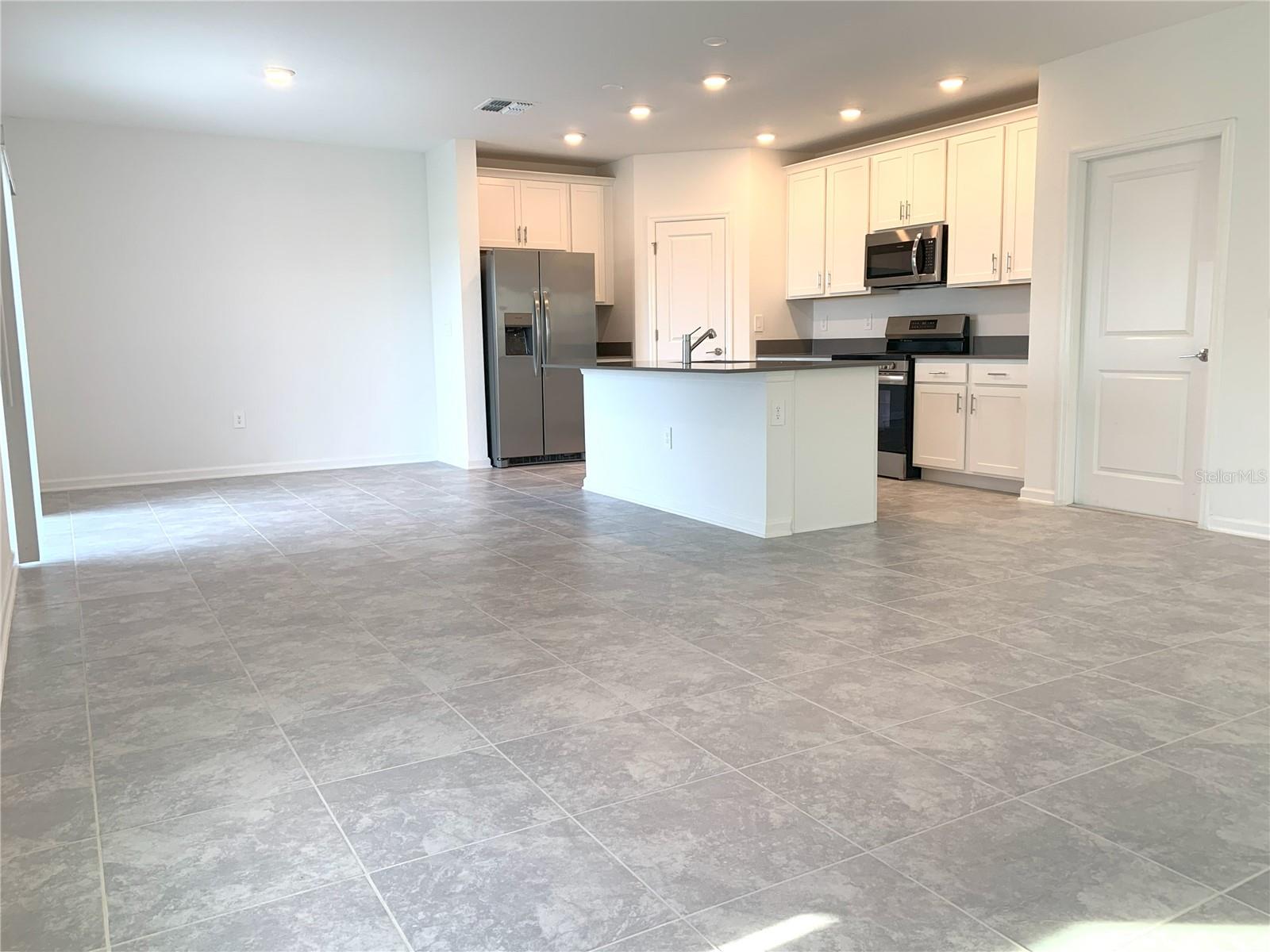 WELLNESS RDG PH 1-A - Residential Lease