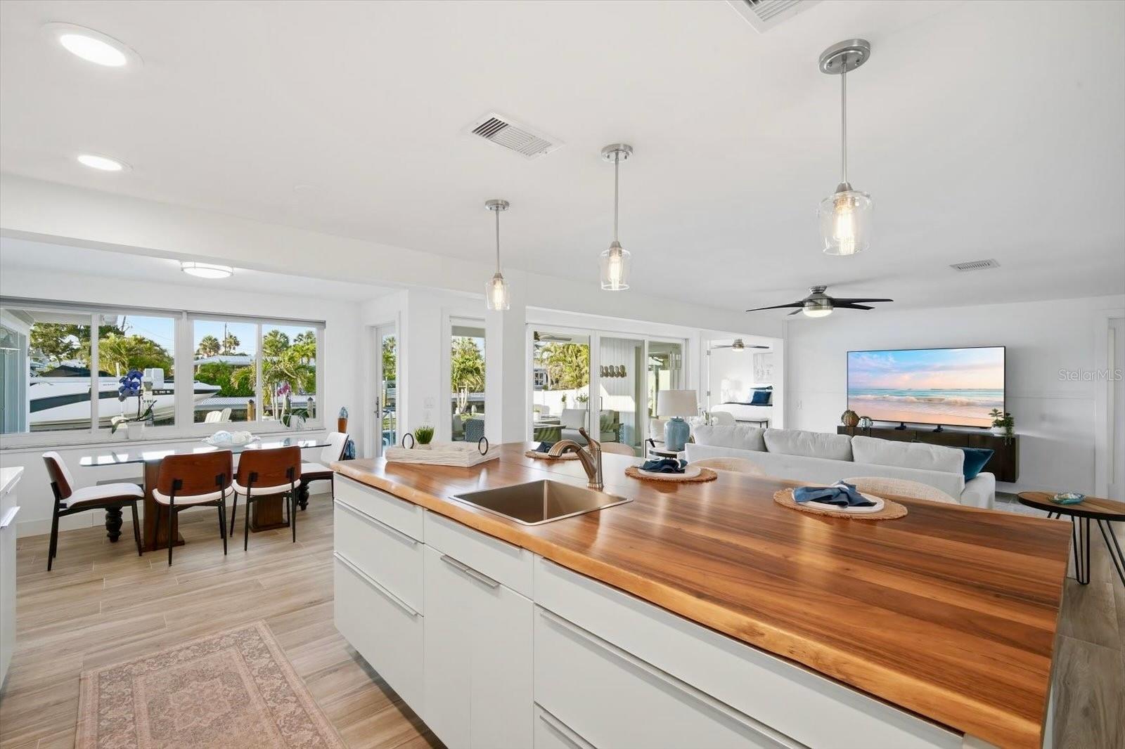 KEY ROYALE 9TH ADD - Residential