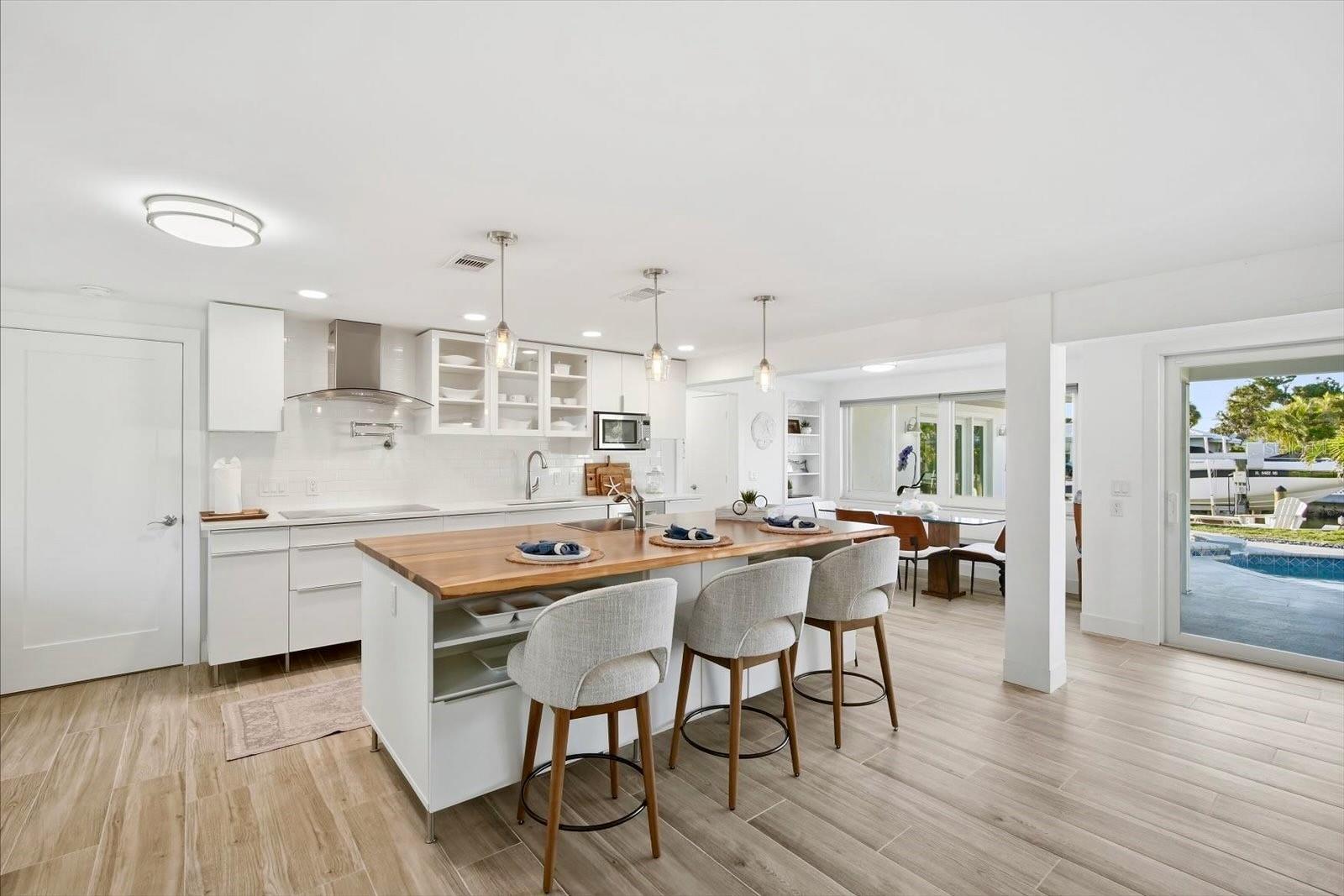 KEY ROYALE 9TH ADD - Residential