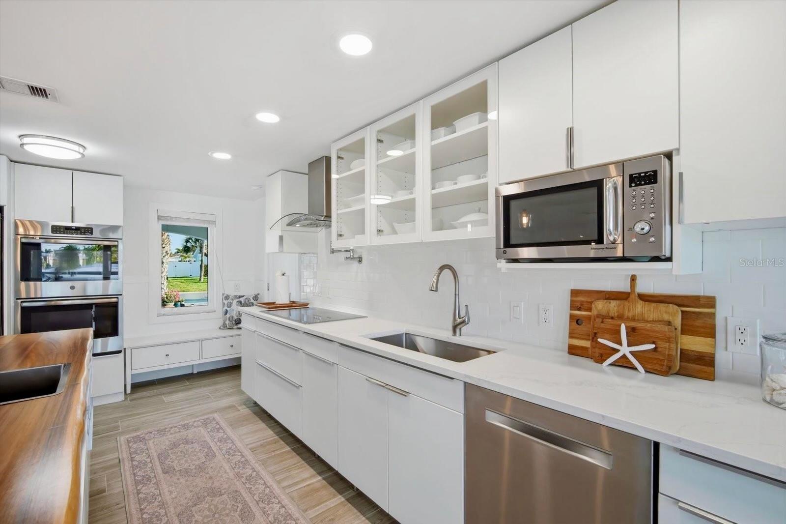 KEY ROYALE 9TH ADD - Residential