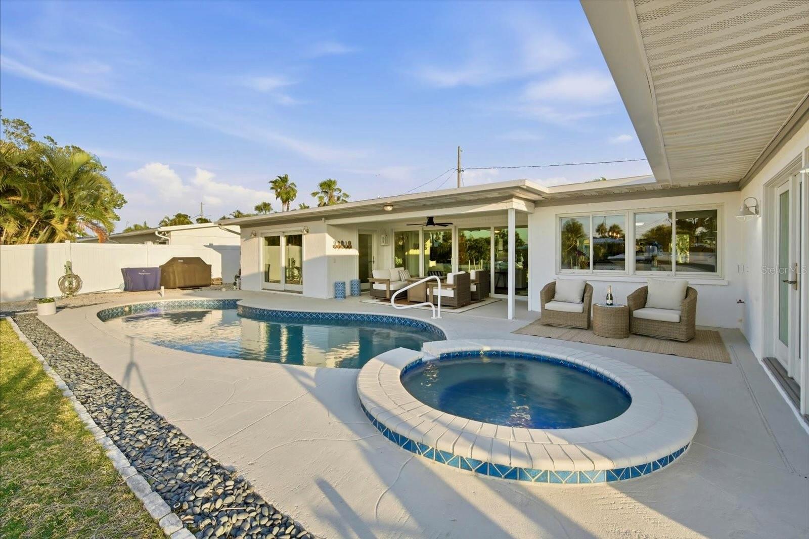 KEY ROYALE 9TH ADD - Residential
