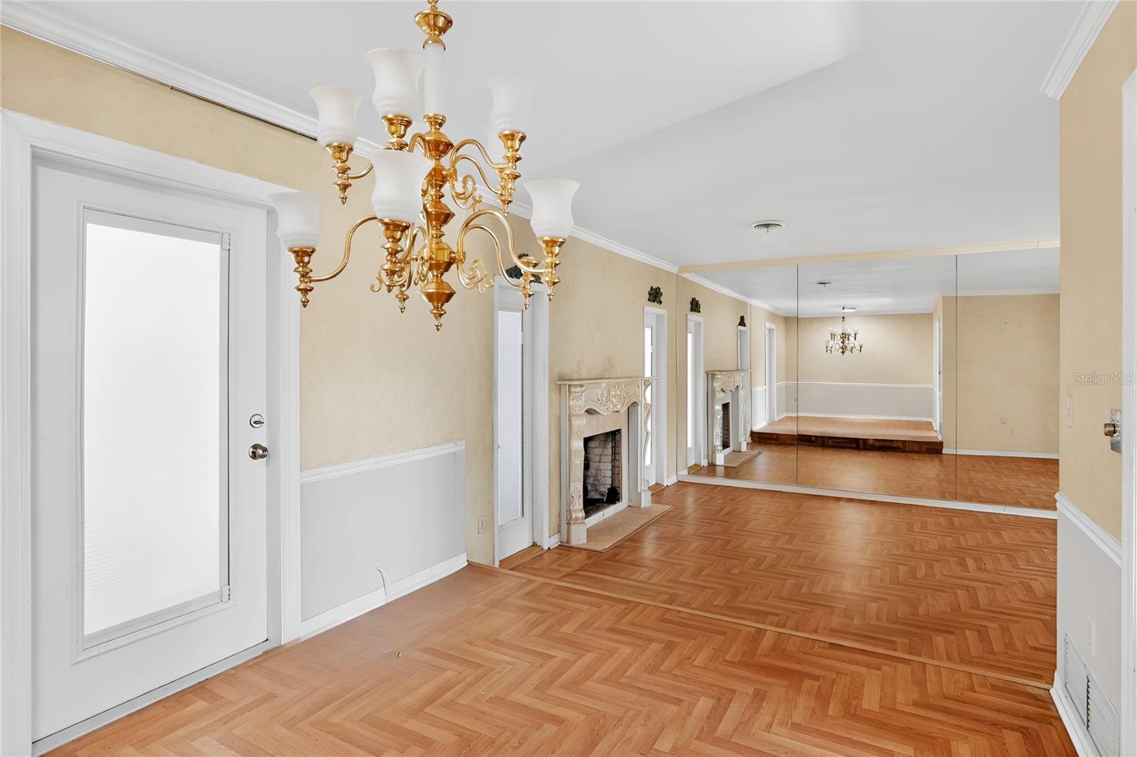 SANLANDO SPGS - Residential