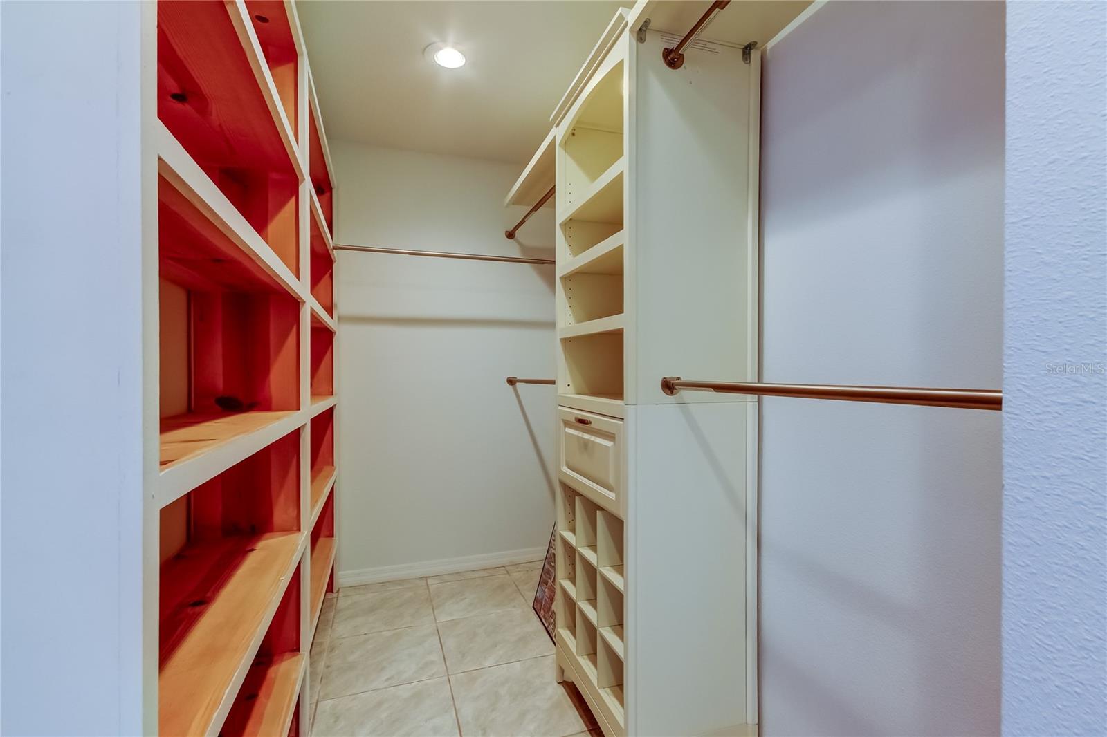 HUNTINGTON TRAILS PH 1 - Residential