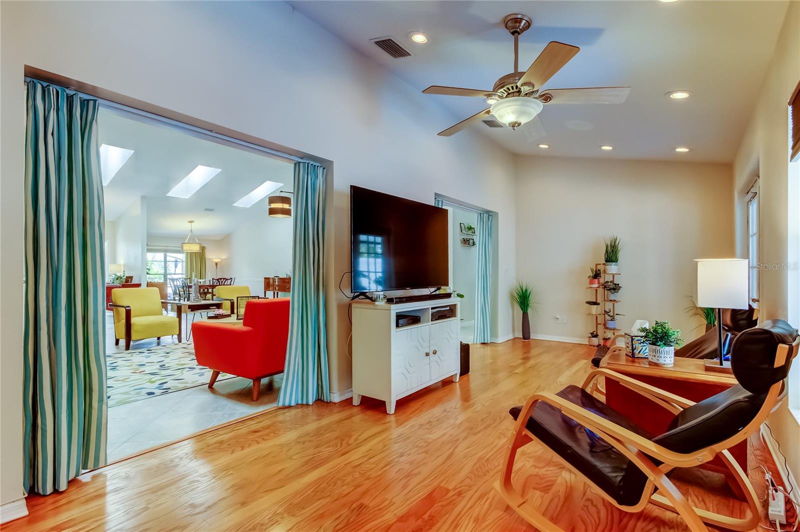HUNTINGTON TRAILS PH 1 - Residential