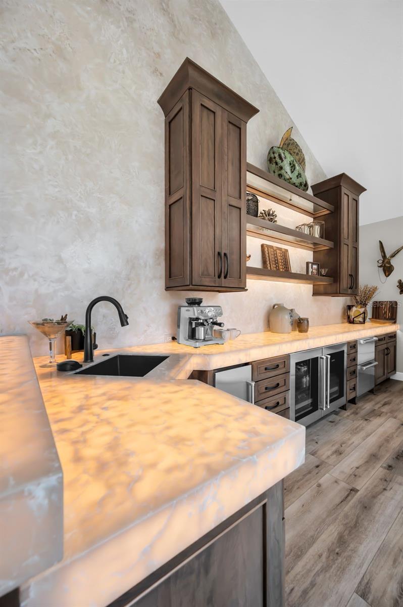 ABERDEEN UNIT ONE - Residential