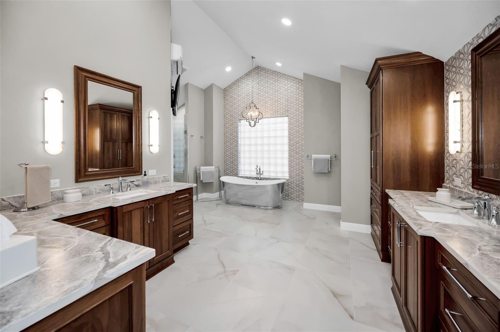 ABERDEEN UNIT ONE - Residential