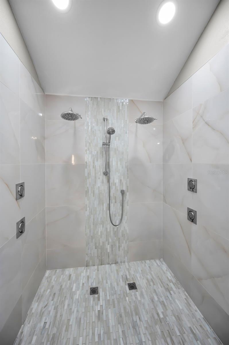 ABERDEEN UNIT ONE - Residential