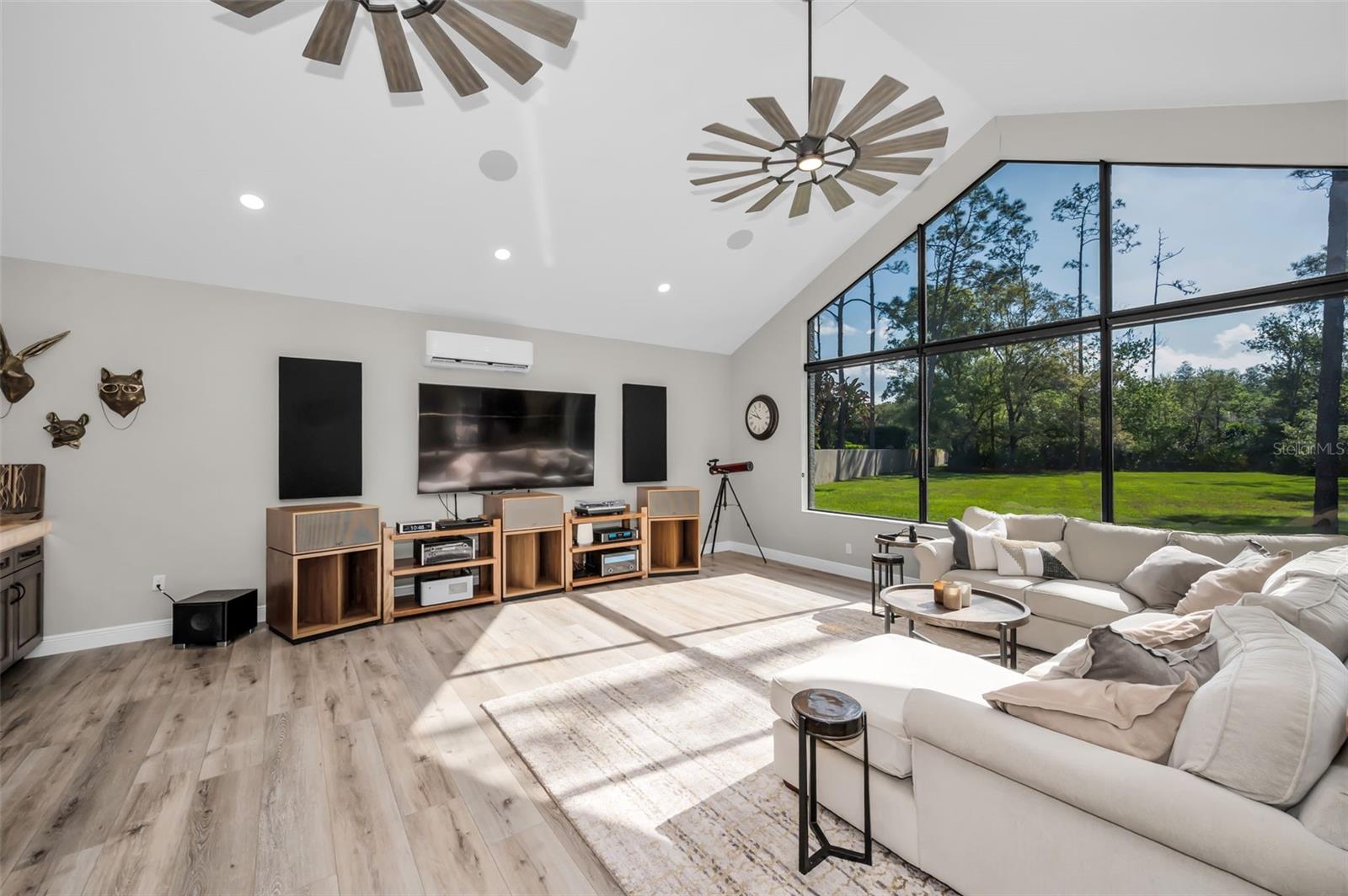 ABERDEEN UNIT ONE - Residential