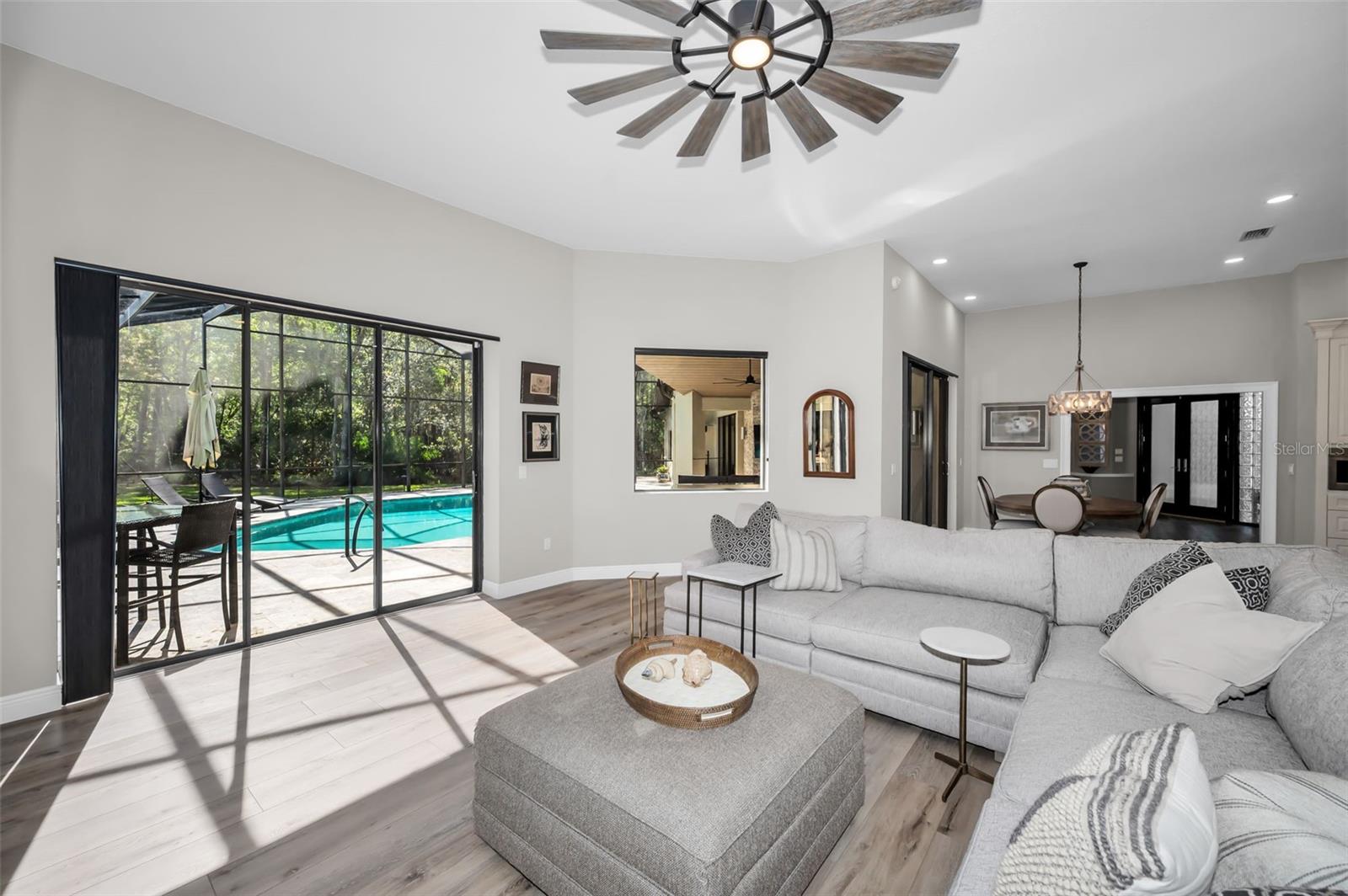 ABERDEEN UNIT ONE - Residential