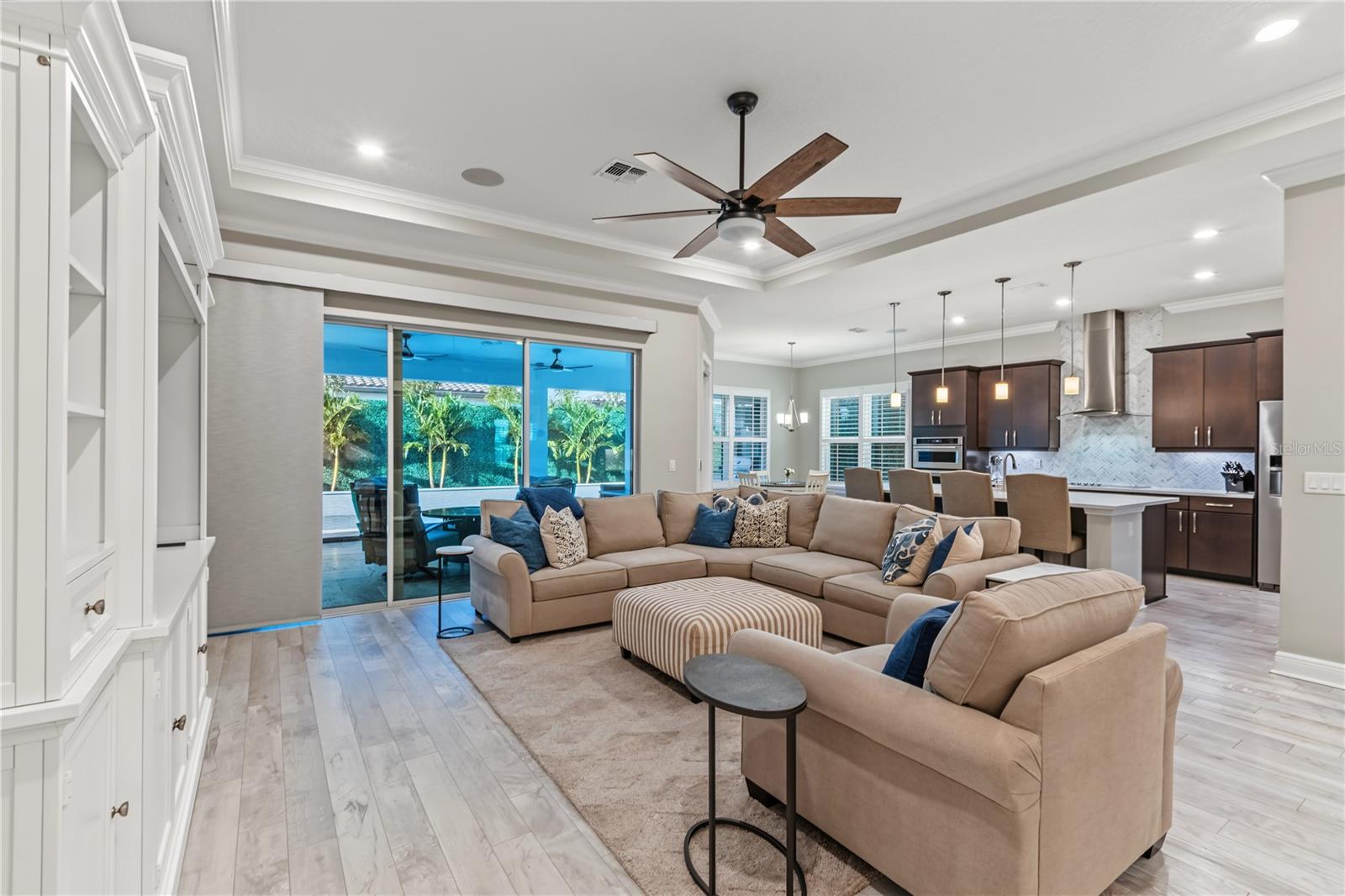 8037 LUDINGTON CIRCLE