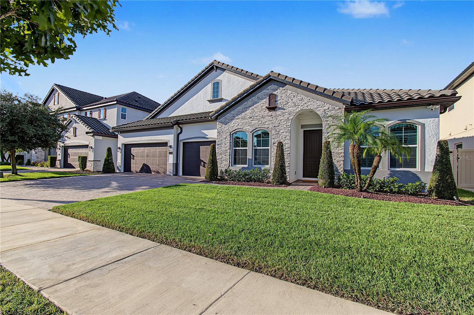 8037 LUDINGTON CIRCLE