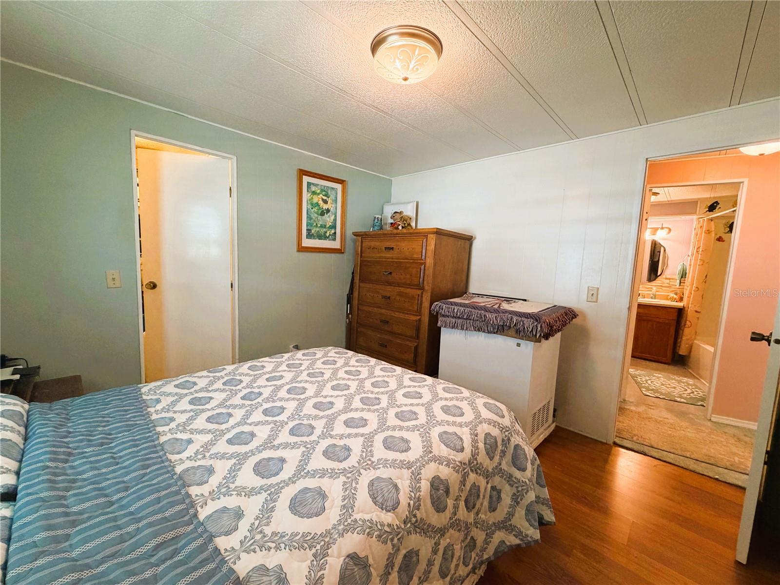 HAWTHORNE AT LEESBURG A COOP - Residential