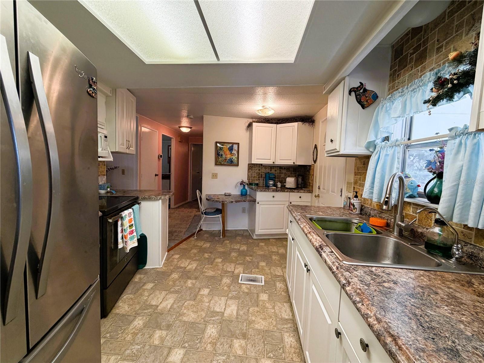 HAWTHORNE AT LEESBURG A COOP - Residential