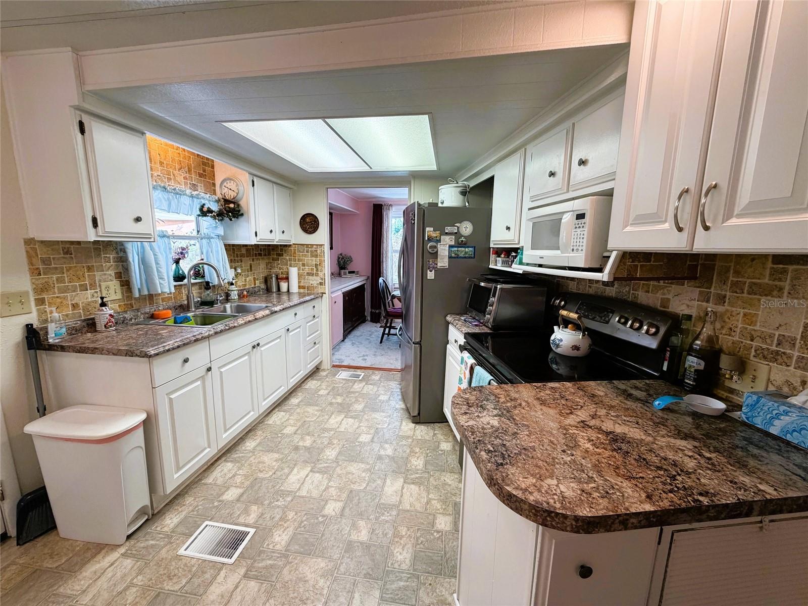 HAWTHORNE AT LEESBURG A COOP - Residential