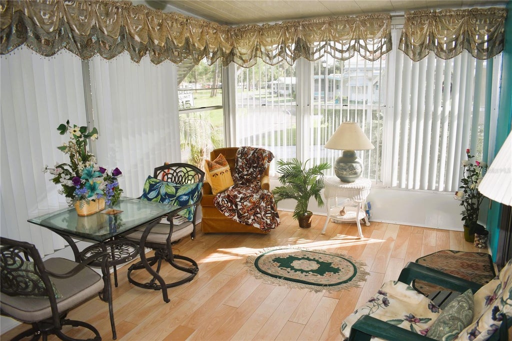 Photo of 410 Hawthorne Boulevard, Leesburg, FL 34748 (MLS # R4911101)