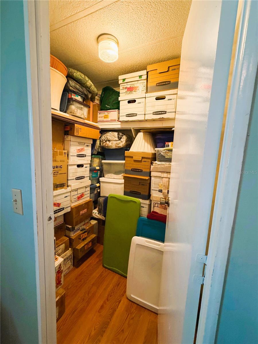 HAWTHORNE AT LEESBURG A COOP - Residential