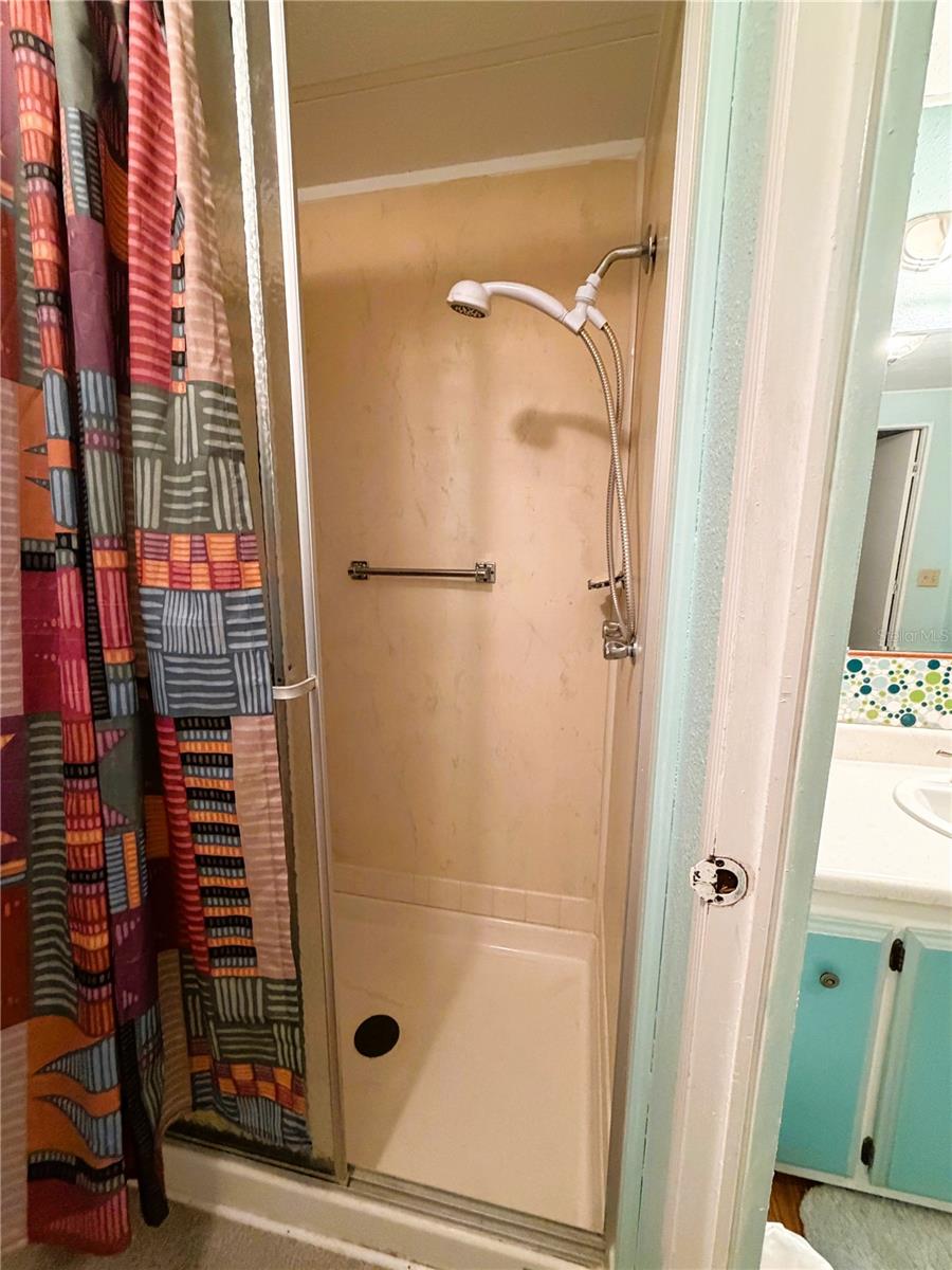 HAWTHORNE AT LEESBURG A COOP - Residential