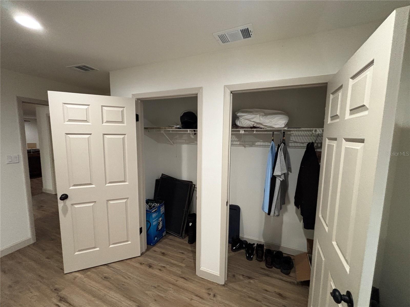 MEADOWBROOK RANCHES - Residential